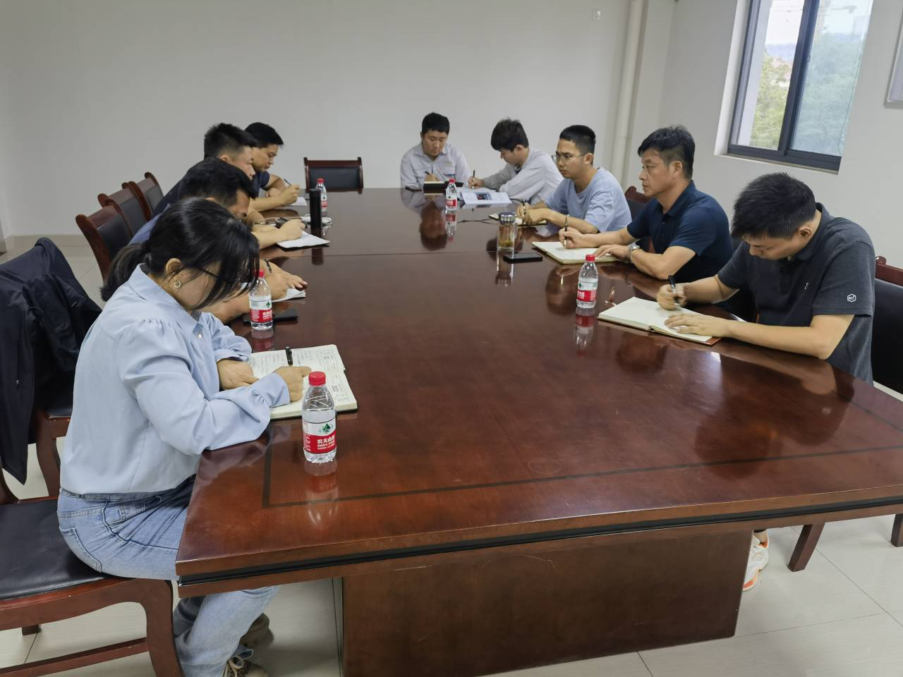 安保部节前安全布置会.png